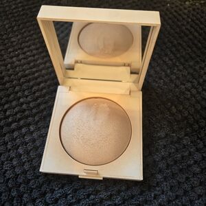 Laura Mercier Shimmering Gold Highlighter